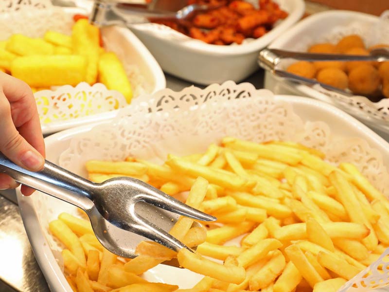 Linea di produzione di patatine fritte per caffetteria