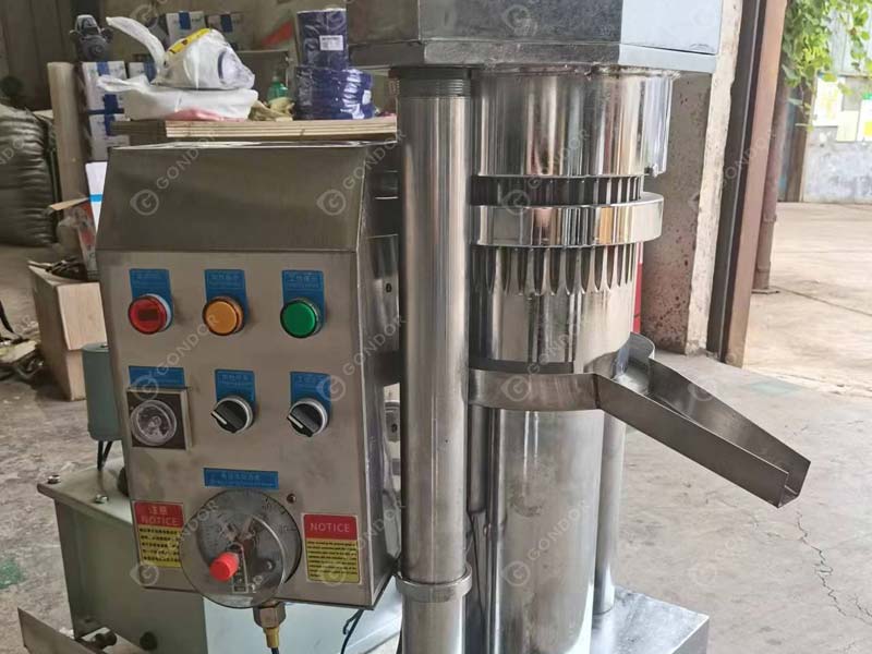 Pressa per olio idraulico