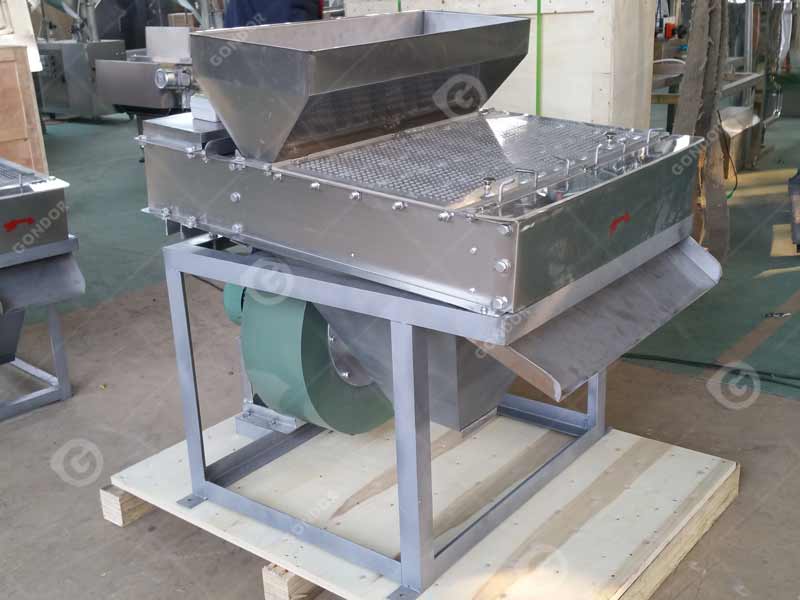 Machine à décortiquer les arachides
