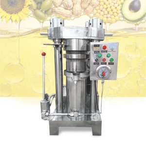 Macchina idraulica per spremitura a freddo dell'olio