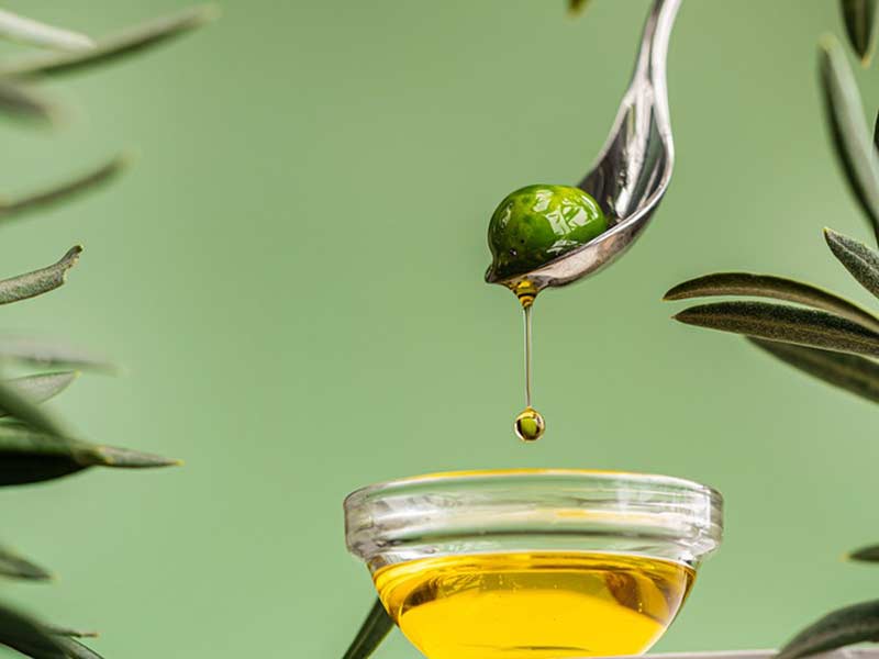 Macchina idraulica per spremitura a freddo dell'olio d'oliva